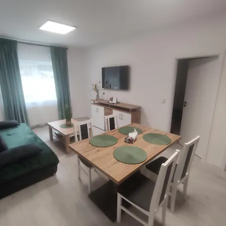 Apartman Oto 2 * トルトノフ